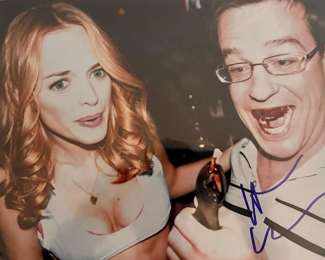 Heather Graham Signed 8x10 Photo (The Hangover) - Beckett COA #02